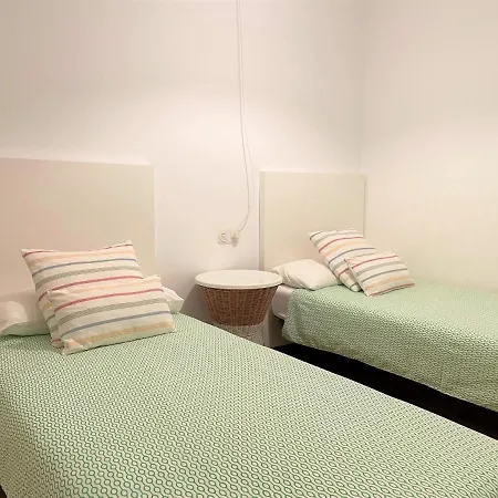 Serinyana - Acogedor Y Centrico Apartamento Con Amplia Terraza Lejlighed *